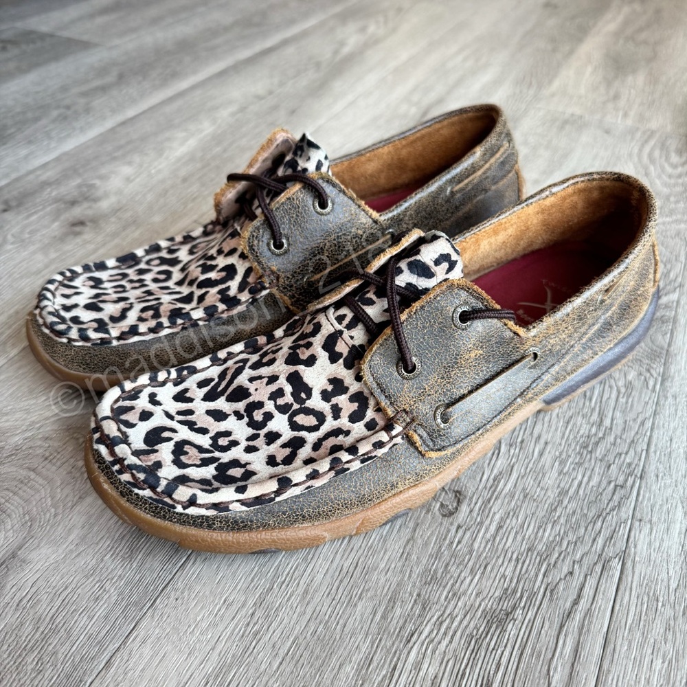 Twisted X Driving Mocs Boat Shoe Leopard Print womens size 10